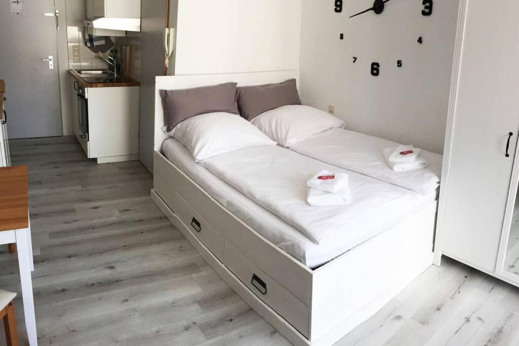 Apartment-Mitten In Konstanz, Gratis Parkplatz & Fahrrader, Netflix Tv Eksteriør bilde