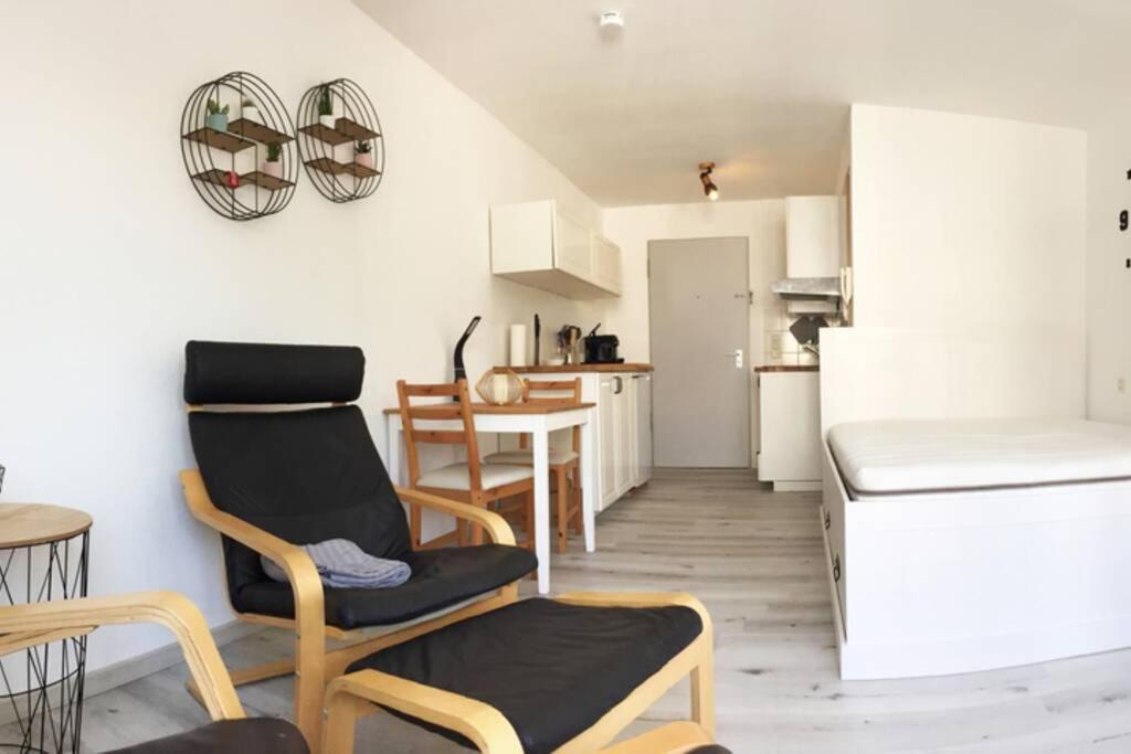 Apartment-Mitten In Konstanz, Gratis Parkplatz & Fahrrader, Netflix Tv Eksteriør bilde
